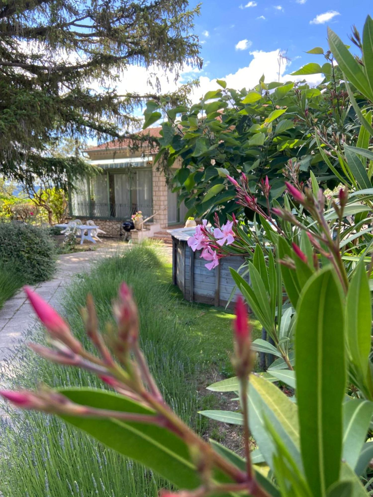 La Roseraie Bonnieux Exterior foto